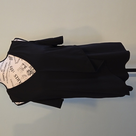 Black Blouse - Picture 1 of 5